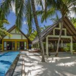 Four Seasons Resort Maldives at Landaa Giraavaru Beach Villa - Havuzlu