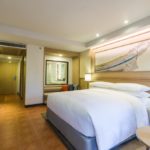 Phuket Marriott Resort & Spa, Merlin Beach Deluxe Konuk Odası - Balkonlu ve Havuz Manzaralı